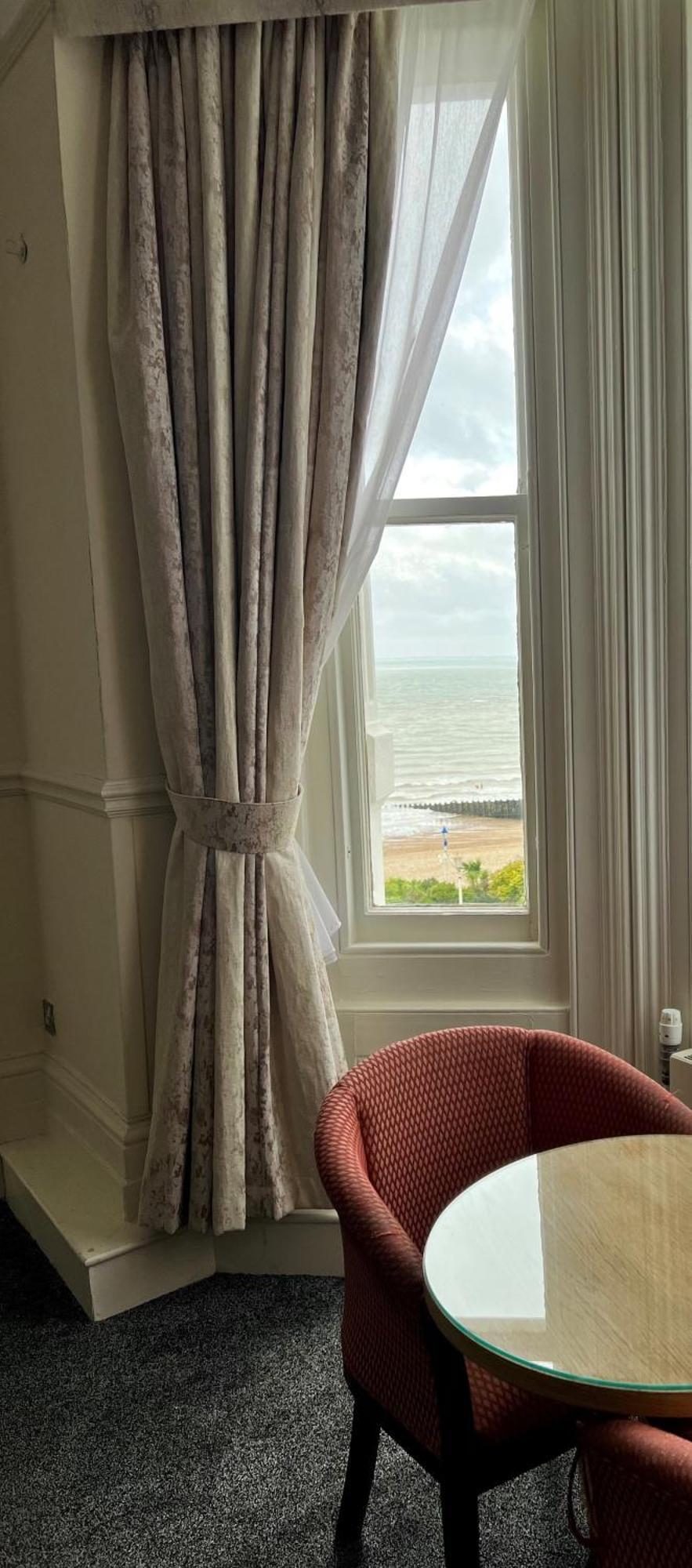Cavendish Hotel Eastbourne Eksteriør bilde